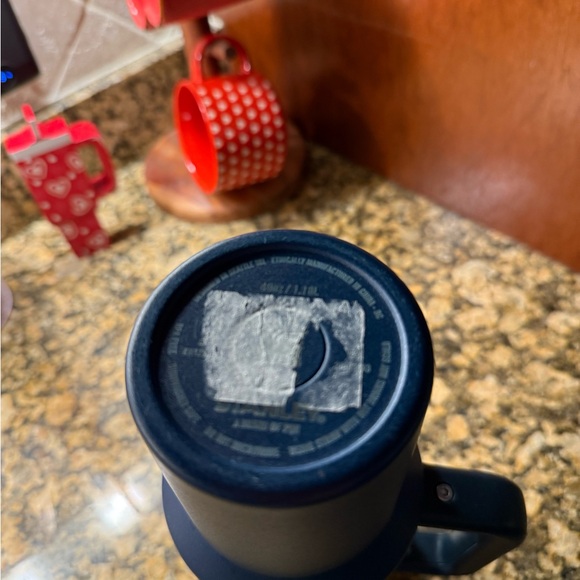 Stanley 40 oz- Navy Blue tumbler - Picture 3 of 3